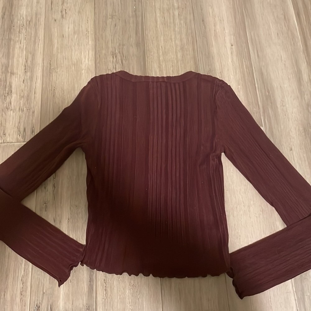 Crop top - Picture 2 of 3